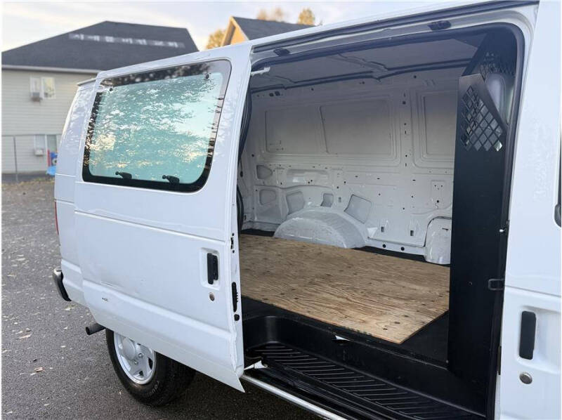 2014 Ford E-Series E-150