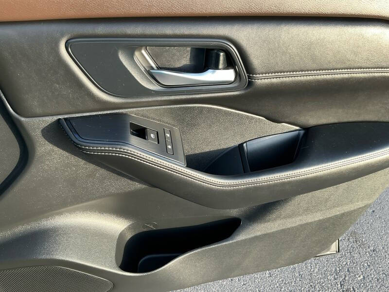 2022 Nissan Rogue SV