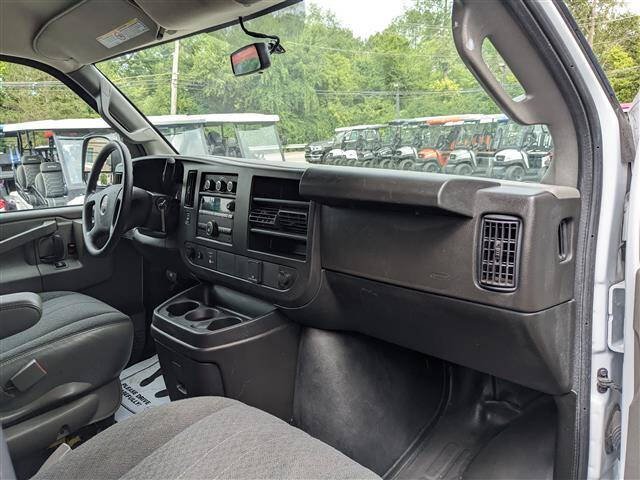 2024 GMC Savana 2500