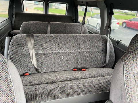 1999 Dodge Ram Van 2500