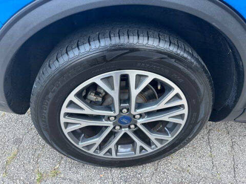 2020 Ford Escape SEL