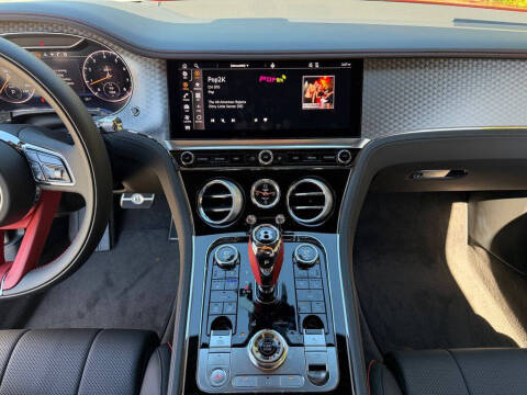 2024 Bentley Continental