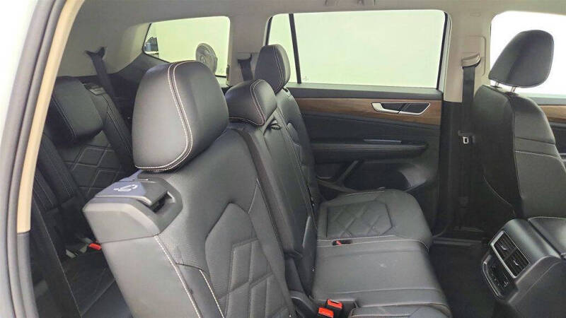 2025 Volkswagen Atlas SE 4Motion