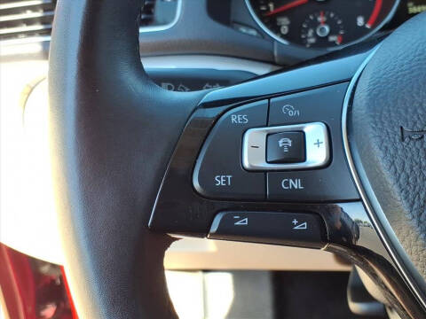 2018 Volkswagen Passat 2.0T SEL Premium