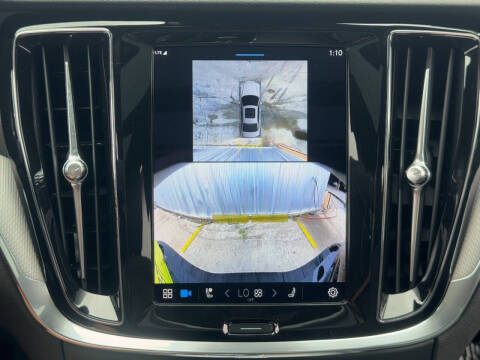 2024 Volvo S60 B5 Plus Black Edition