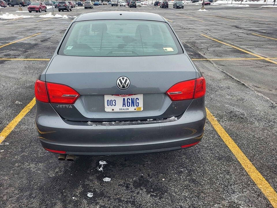 2011 Volkswagen Jetta for sale at Sara Auto Mall, LLC in Cleveland, OH