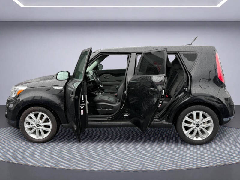 2019 Kia Soul +