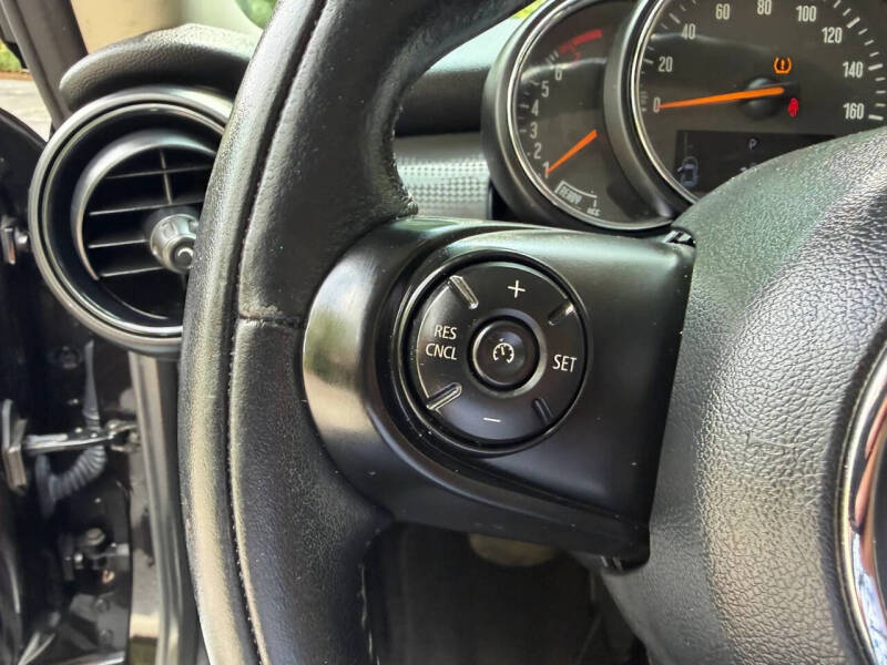2017 MINI Hardtop 2 Door Cooper