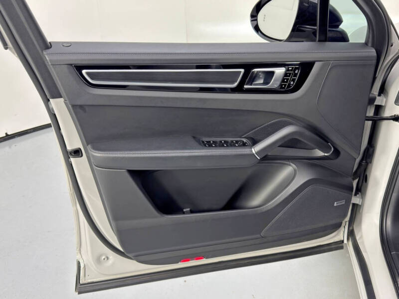 2021 Porsche Cayenne GTS