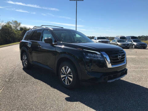 2025 Nissan Pathfinder SL