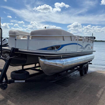 2011 Sun Tracker Party Barge 22 Sport Fish Rege