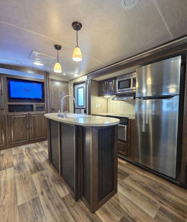 2017 Cruiser RV Radiance Touring Edition