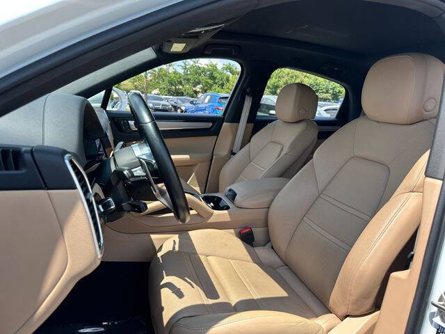 2022 Porsche Cayenne