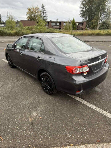 2011 Toyota Corolla LE