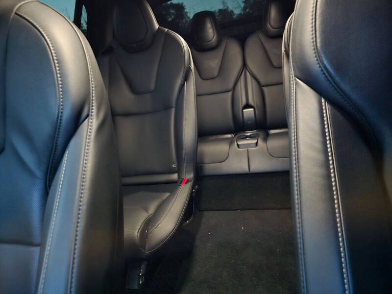 2022 Tesla Model X Plaid