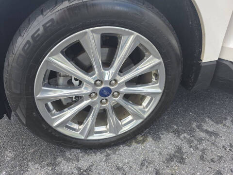 2017 Ford Edge Titanium