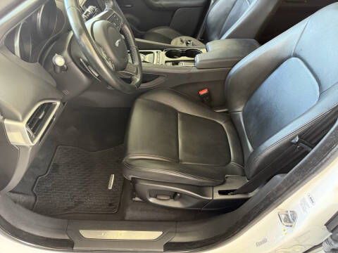 2017 Jaguar F-PACE 35t Premium