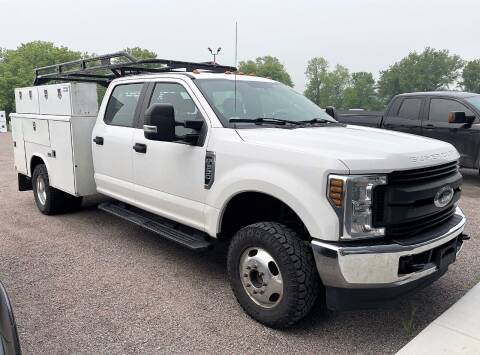 2018 Ford F-350 Super Duty for sale at KA Commercial Trucks, LLC in Dassel MN