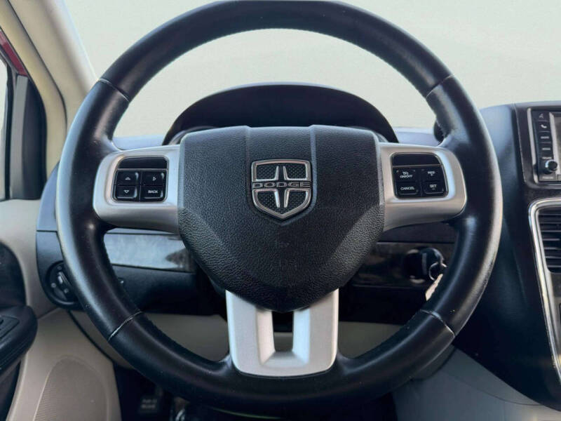 2011 Dodge Grand Caravan Crew