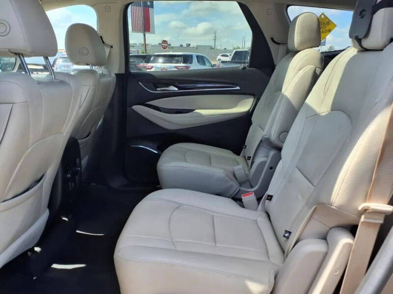 2020 Buick Enclave Essence