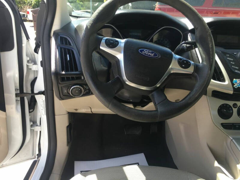 2012 Ford Focus SE