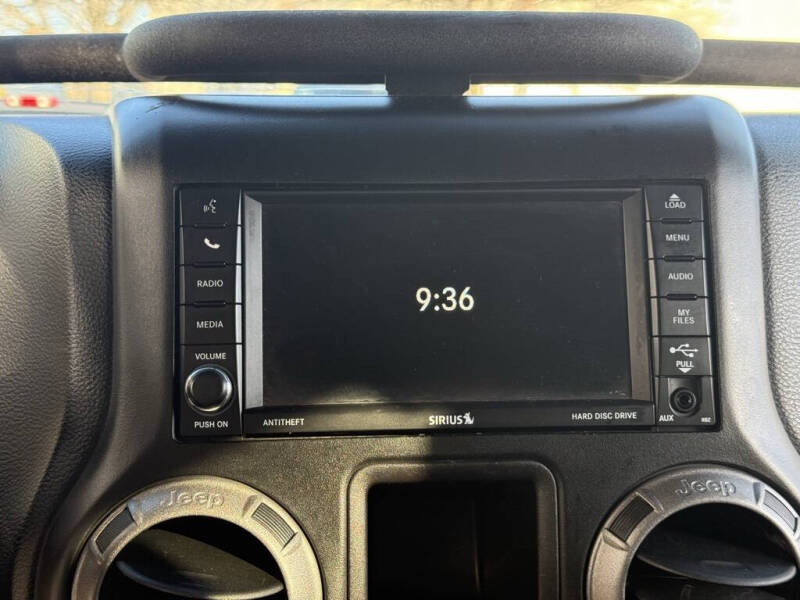 2017 Jeep Wrangler Willys Wheeler