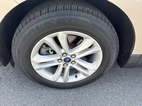 2020 Ford Edge SEL