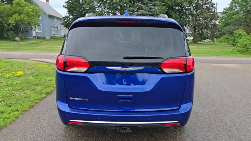 2020 Chrysler Pacifica Touring L Plus