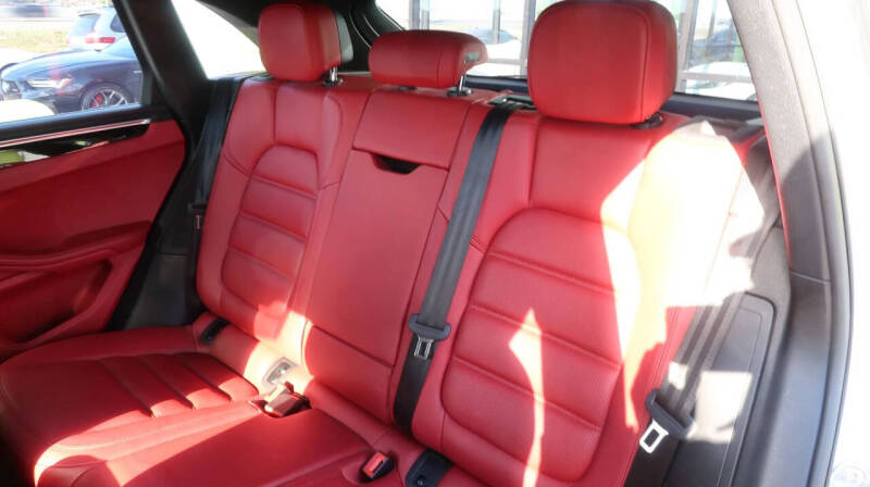 2018 Porsche Macan S