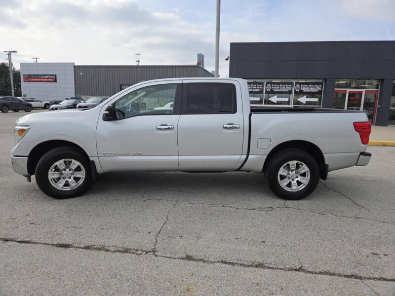 2019 Nissan Titan SV