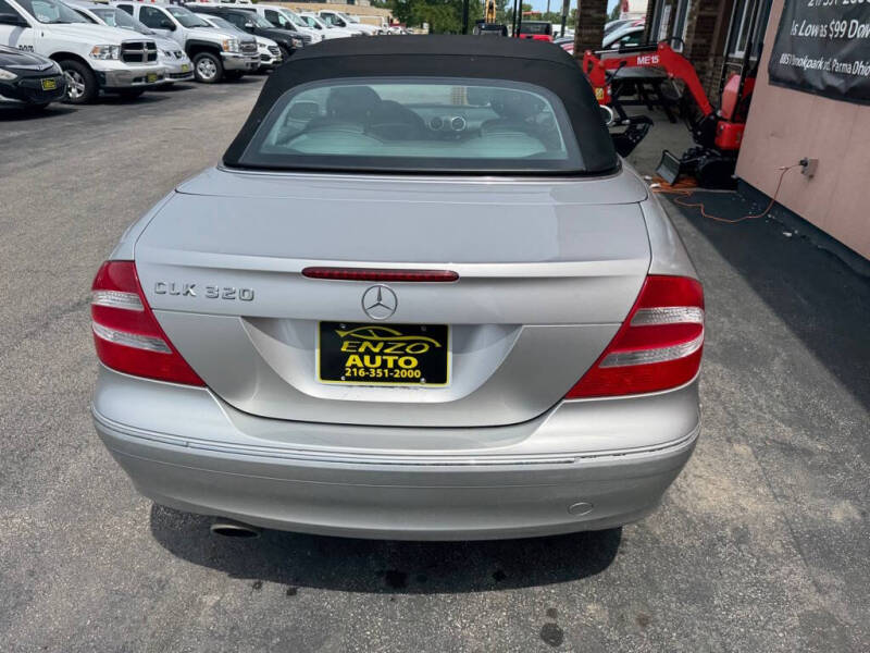 2005 Mercedes-Benz CLK CLK 320