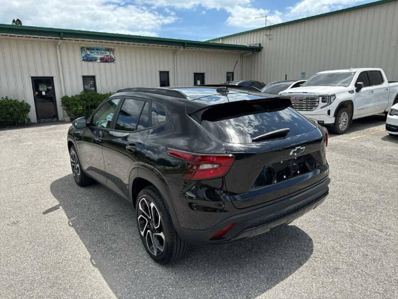 2025 Chevrolet Trax RS