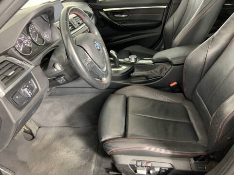 2017 BMW 3 Series 330i xDrive