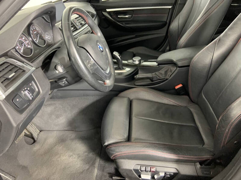 2017 BMW 3 Series 330i xDrive