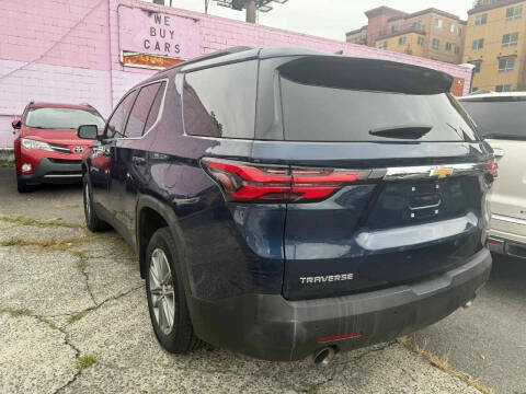 2022 Chevrolet Traverse LT Cloth
