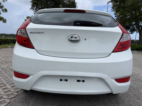 2015 Hyundai Accent GS