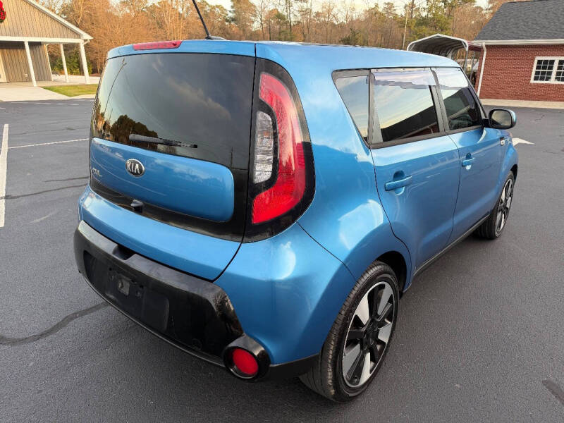 2016 Kia Soul +