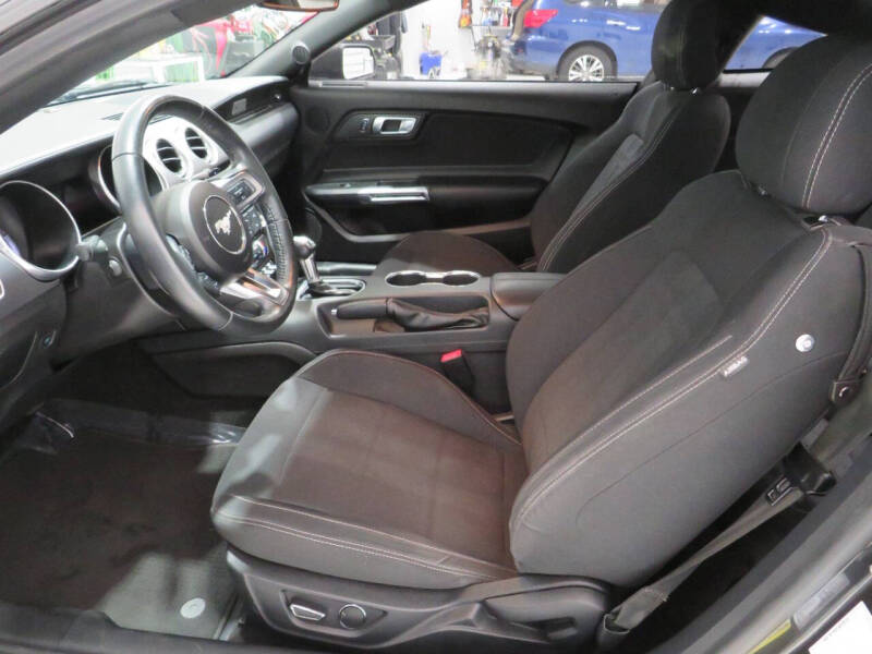 2019 Ford Mustang EcoBoost