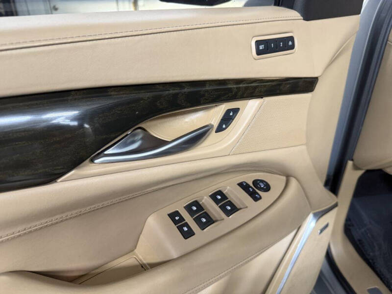 2018 Cadillac Escalade ESV Platinum