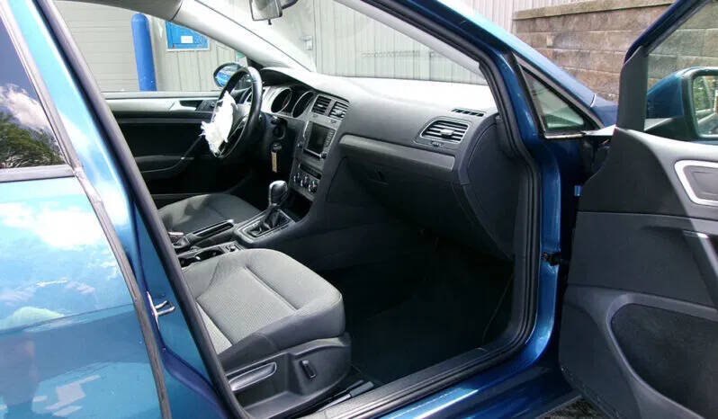 2017 Volkswagen Golf TSI SE