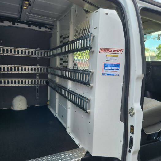 2017 Chevrolet Express 2500