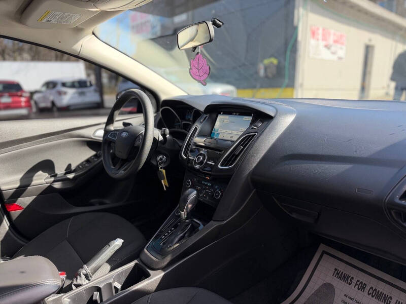 2017 Ford Focus SEL