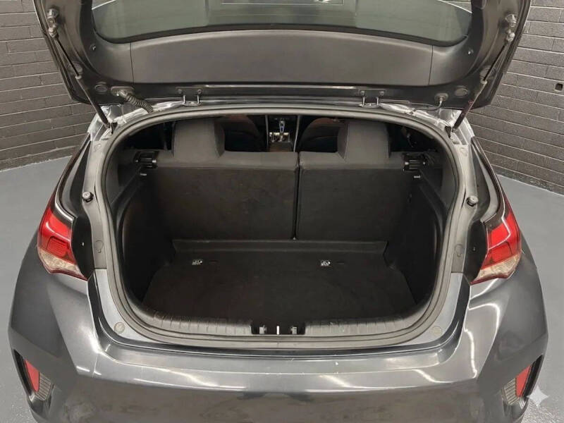 2019 Hyundai Veloster