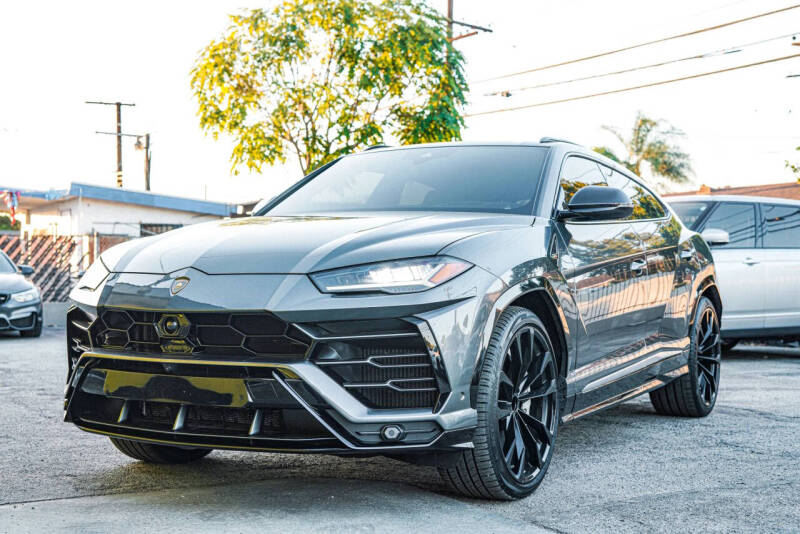 2020 Lamborghini Urus