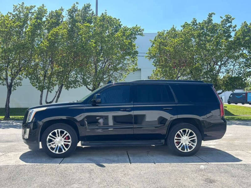 2017 Cadillac Escalade Luxury