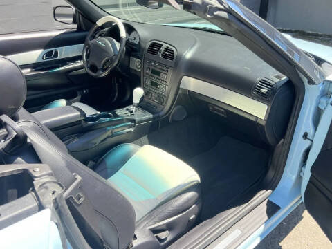 2003 Ford Thunderbird