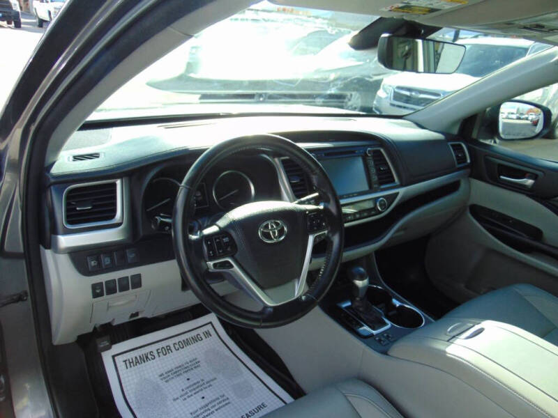 2017 Toyota Highlander XLE