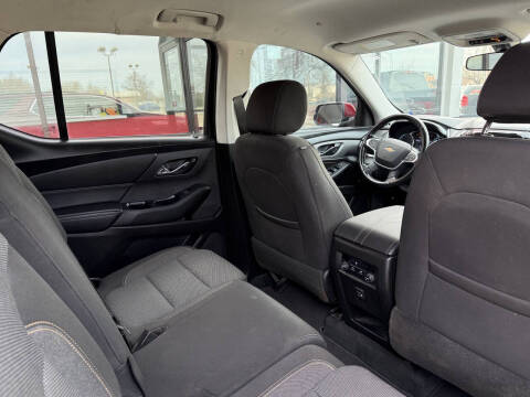 2021 Chevrolet Traverse LT Cloth