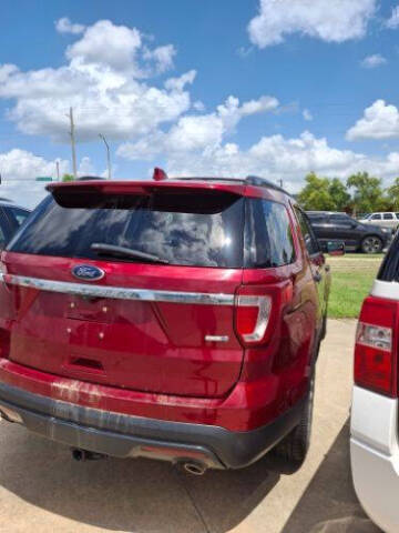 2016 Ford Explorer