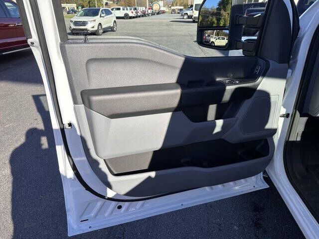 2026 Ford F-350 Super Duty XL